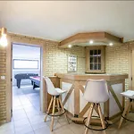 Semesterbostad Luxueuse Et Spacieuse Avec Sauna Et Piscine