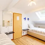 Дом отдыха Luxueuse Et Spacieuse Avec Sauna Et Piscine *