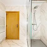 Luxueuse Et Spacieuse Avec Sauna Et Piscine Semesterbostad *