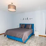 Luxueuse Et Spacieuse Avec Sauna Et Piscine