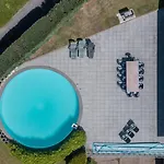Semesterbostad Luxueuse Et Spacieuse Avec Sauna Et Piscine *