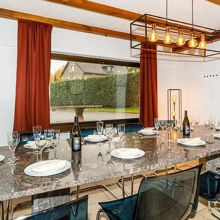 Luxueuse Et Spacieuse Avec Sauna Et Piscine