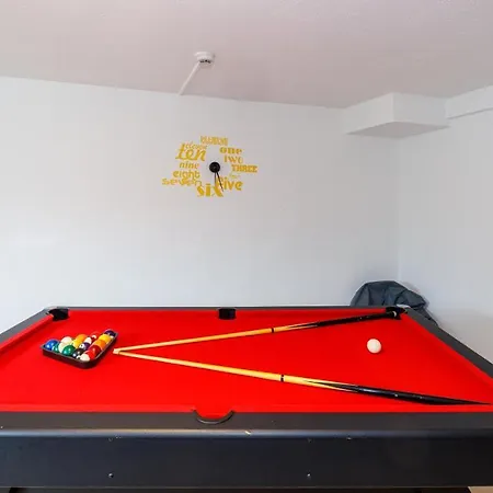 Luxueuse Et Spacieuse Avec Sauna Et Piscine 度假居 *