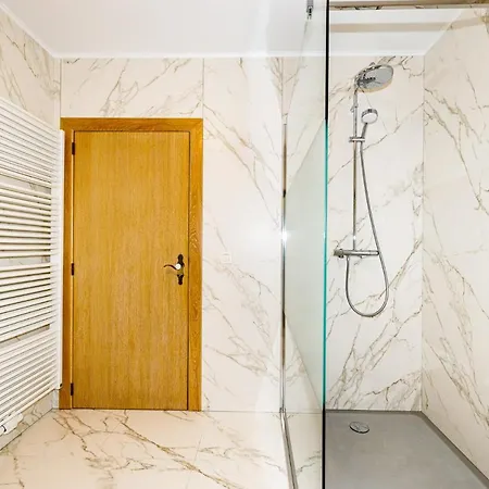 Luxueuse Et Spacieuse Avec Sauna Et Piscine Nyaraló *